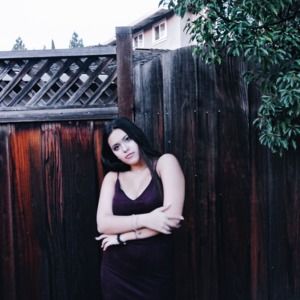 Meet your Posher, Chloe